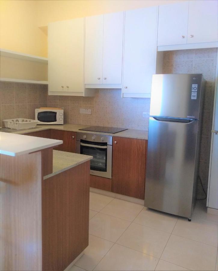 T&E Apartment Larnaca Luaran gambar